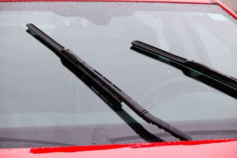 How To Stop Windshield Wipers From Skipping (Easily)