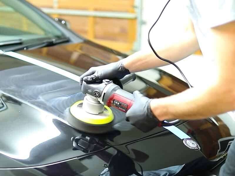 how much pressure to apply when polishing a car